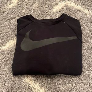 Nike dri fit crew sweater